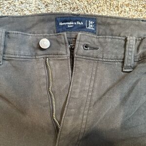 Abercrombie & Fitch Men's Charcoal Chinos